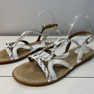 B. O.‎ C born concept Silver White Braided Strappy Sandals Flats Women’s Size 10